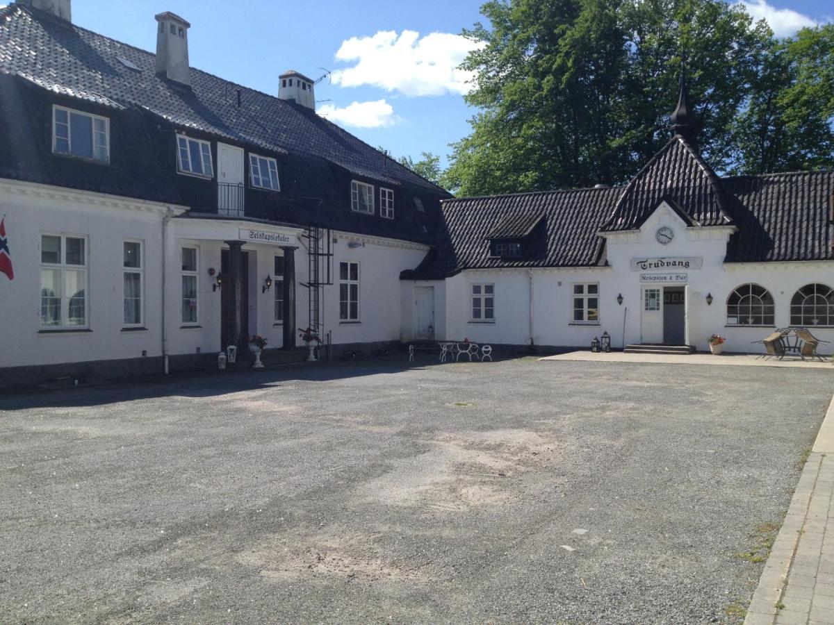 Trudvang Gjestegaard Larvik Exterior foto