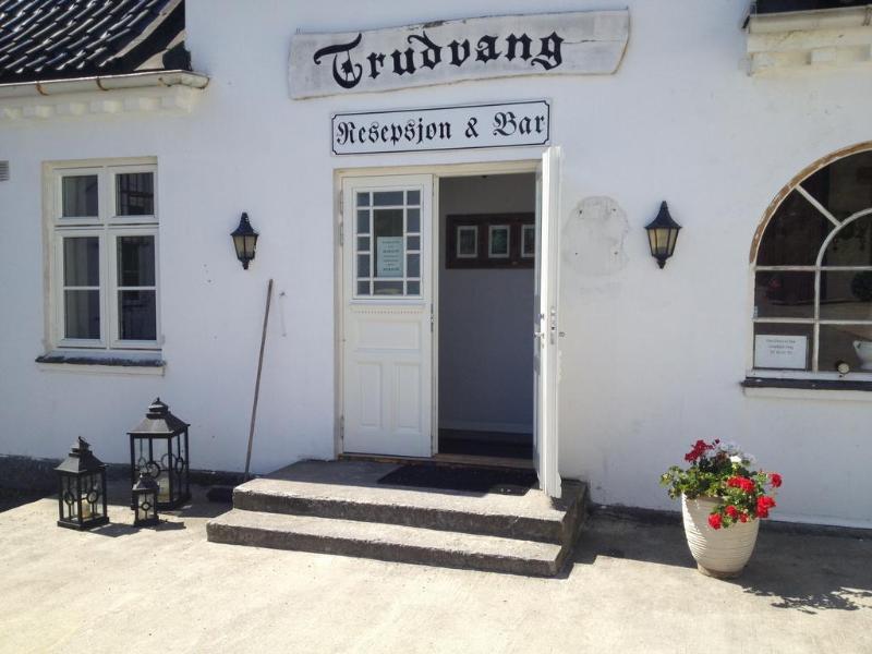 Trudvang Gjestegaard Larvik Exterior foto